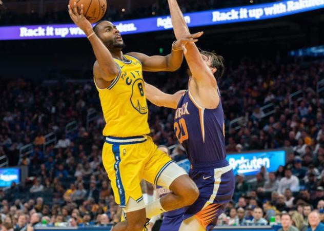 NBA直播- 布克空砍47分太阳遭逆转  